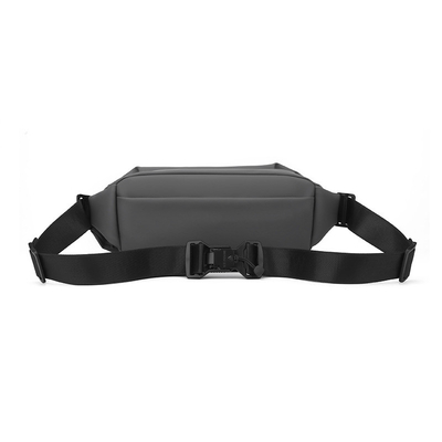Manyetik kelepçe çantası Göğüs çantası Erkek crossbody göğüs çantası Çok fonksiyonel moda kıdemli erkekler Fanny paketi