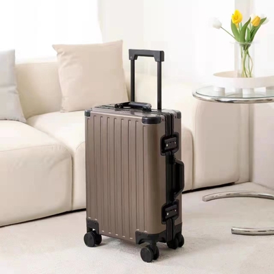 Tüm Alüminyum Magnezyum Alaşımı Kadın ve Erkek Bagajı Alüminyum Alaşımı Çubuk Kutusu Alüminyum Çerçeve 26 &quot;Metal Çanta
