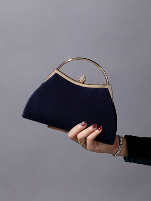 Avrupa ve Birleşik Devletler RETRO SOLID COLOR PLEATED HAND RING FASHION LOCK CLOSED DINER BAG CHAIN CROSSBODY BAG