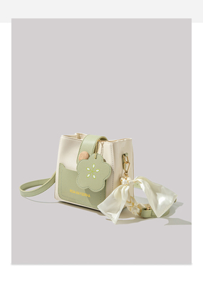 Yaz taze tüm eşleşme çanta kadın moda eğilimleri gelişmiş anlamlı niş tasarım crossbody kova çanta bu yıl popüler
