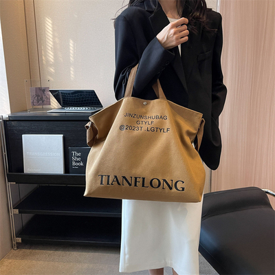CANVAS TOTE BAG STREET FASHION Büyük kapasiteli omuz çantası Erkek ve Kadın Sınıfı Çanta Çanta Çanta Çanta