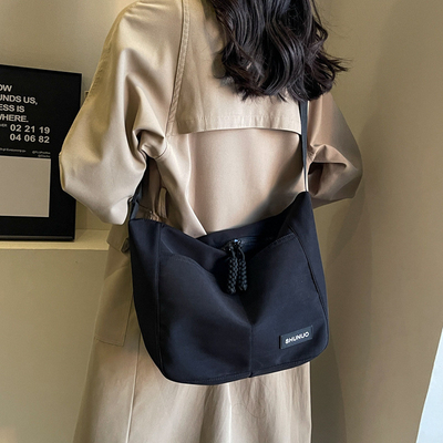 CANVAS TOTE BAG STREET FASHION Büyük kapasiteli omuz çantası Erkek ve Kadın Sınıfı Çanta Çanta Çanta Çanta