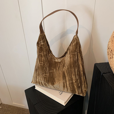 Yeni Çin tarzı büyük kapasiteli koltuk altı çantası yeni moda ortaçağ omuz çantası kadın azınlık yolcu Tote çantası