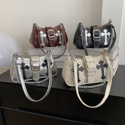 Yüksek kaliteli alt kol çantası kadınların yeni sonbahar ve kış modası Niche moda her şey retro zincir yolcu omuz ve