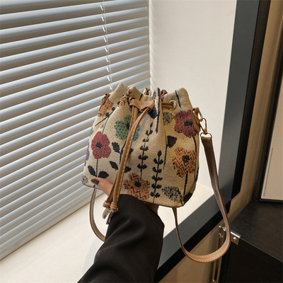 Yeni Çin Ulusal Rüzgar Koltuk Çantası Basit Moda Trend Yaz Yeni Linen Tarzı Yüksek Kaliteli SENSE Tek Omuzlu