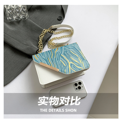Çanta kadınların yeni moda küçük kare çanta toptan niş basit retro hızlı kum her şey tek omuz crossbody cha