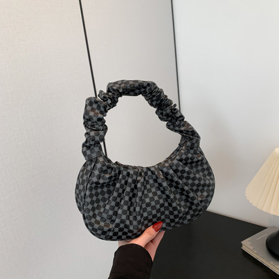 Kadın çantası yeni trendler trendler her şey bir omuz çantası bahar ve yaz moda bulut katlı çanta