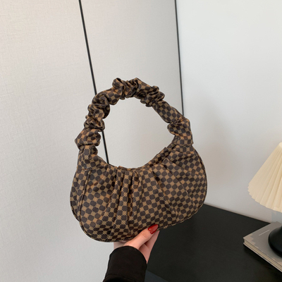 Kadın çantası yeni trendler trendler her şey bir omuz çantası bahar ve yaz moda bulut katlı çanta