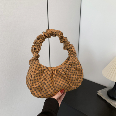 Kadın çantası yeni trendler trendler her şey bir omuz çantası bahar ve yaz moda bulut katlı çanta